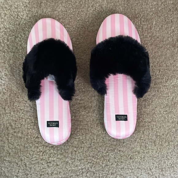 Victoria Secret Satin Slippers - Picture 1 of 4